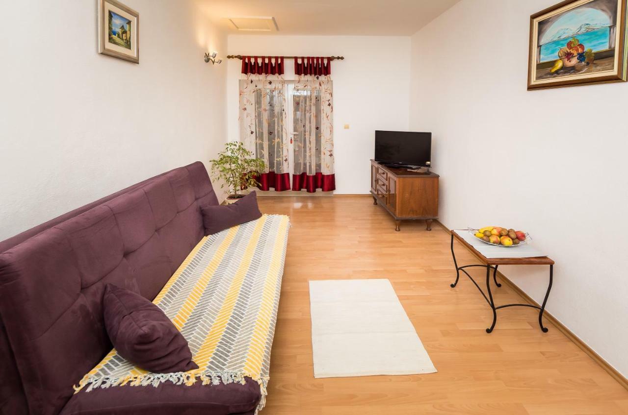 Apartment Leut With Spacious Terrace And Sea View Slatine Buitenkant foto