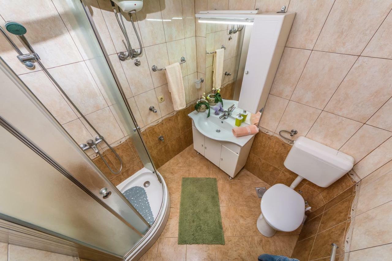 Apartment Leut With Spacious Terrace And Sea View Slatine Buitenkant foto